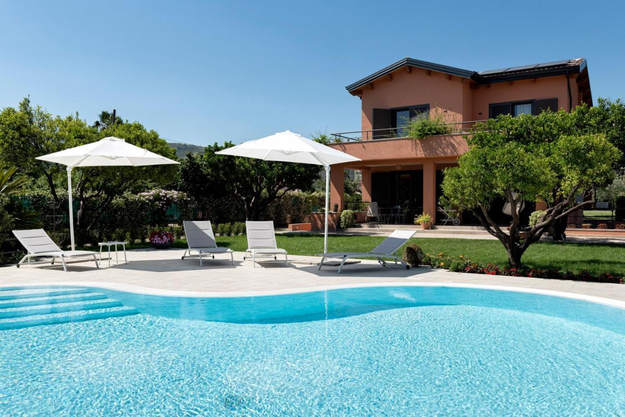 مبيت وإفطار إبولي Le Monachelle Luxury المظهر الخارجي الصورة